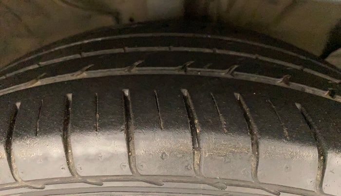 2019 KIA SELTOS GTX PLUS DCT 1.4 PETROL, Petrol, Automatic, 34,148 km, Right Front Tyre Tread