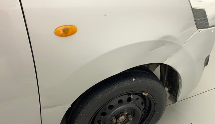 2017 Maruti Wagon R 1.0 VXI, Petrol, Manual, 75,779 km, Right fender - Slightly dented