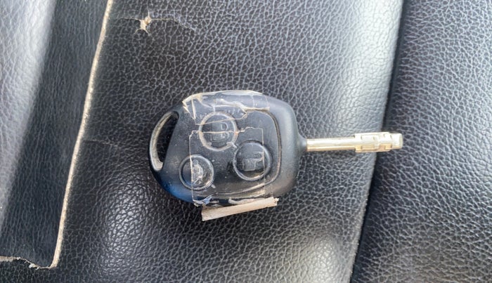 2012 Ford Figo TITANIUM 1.4 DIESEL, Diesel, Manual, 1,20,381 km, Key Close Up