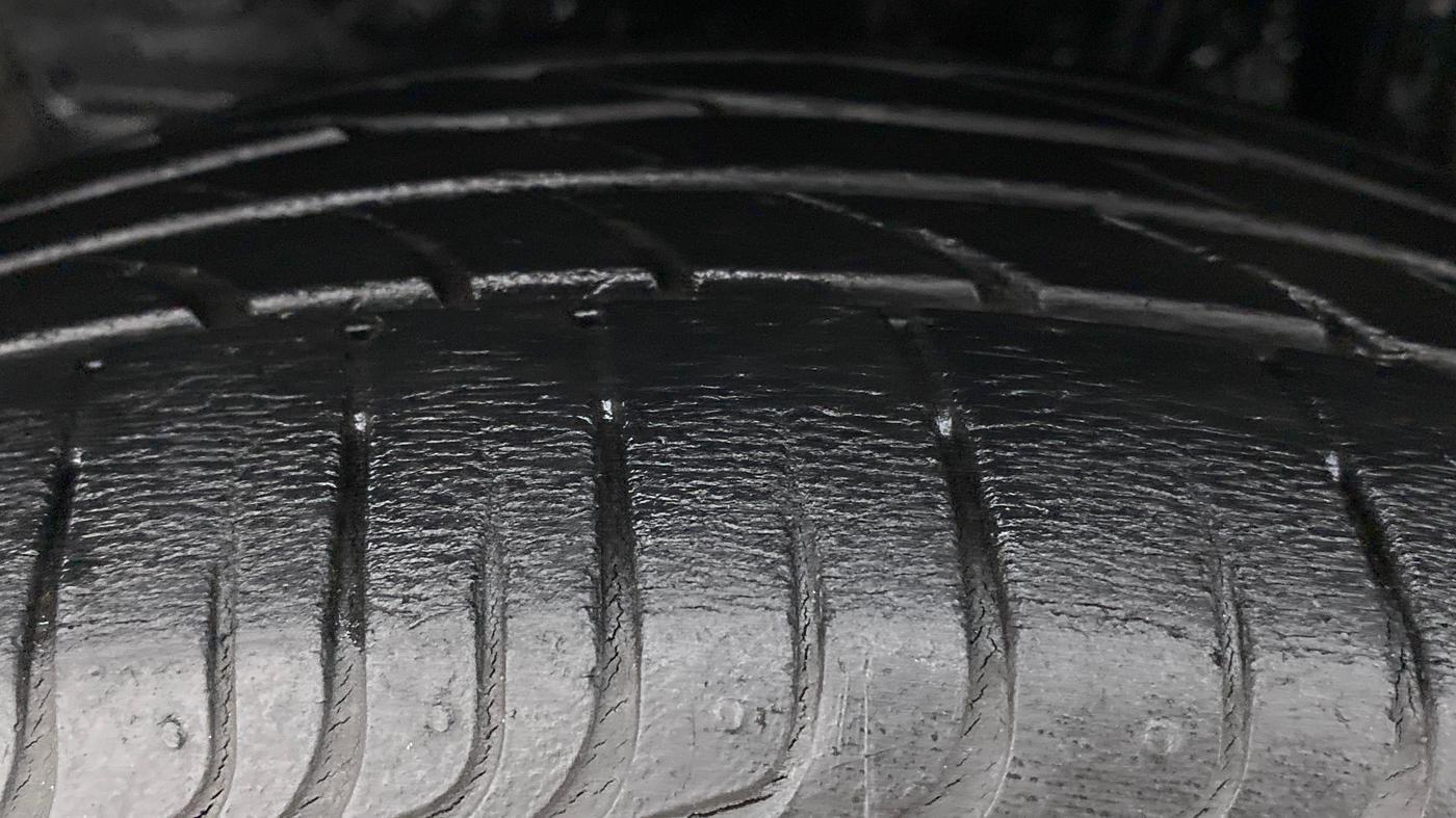 2018 Toyota YARIS J CVT, Petrol, Automatic, 26,940 km, Left Front Tyre Tread