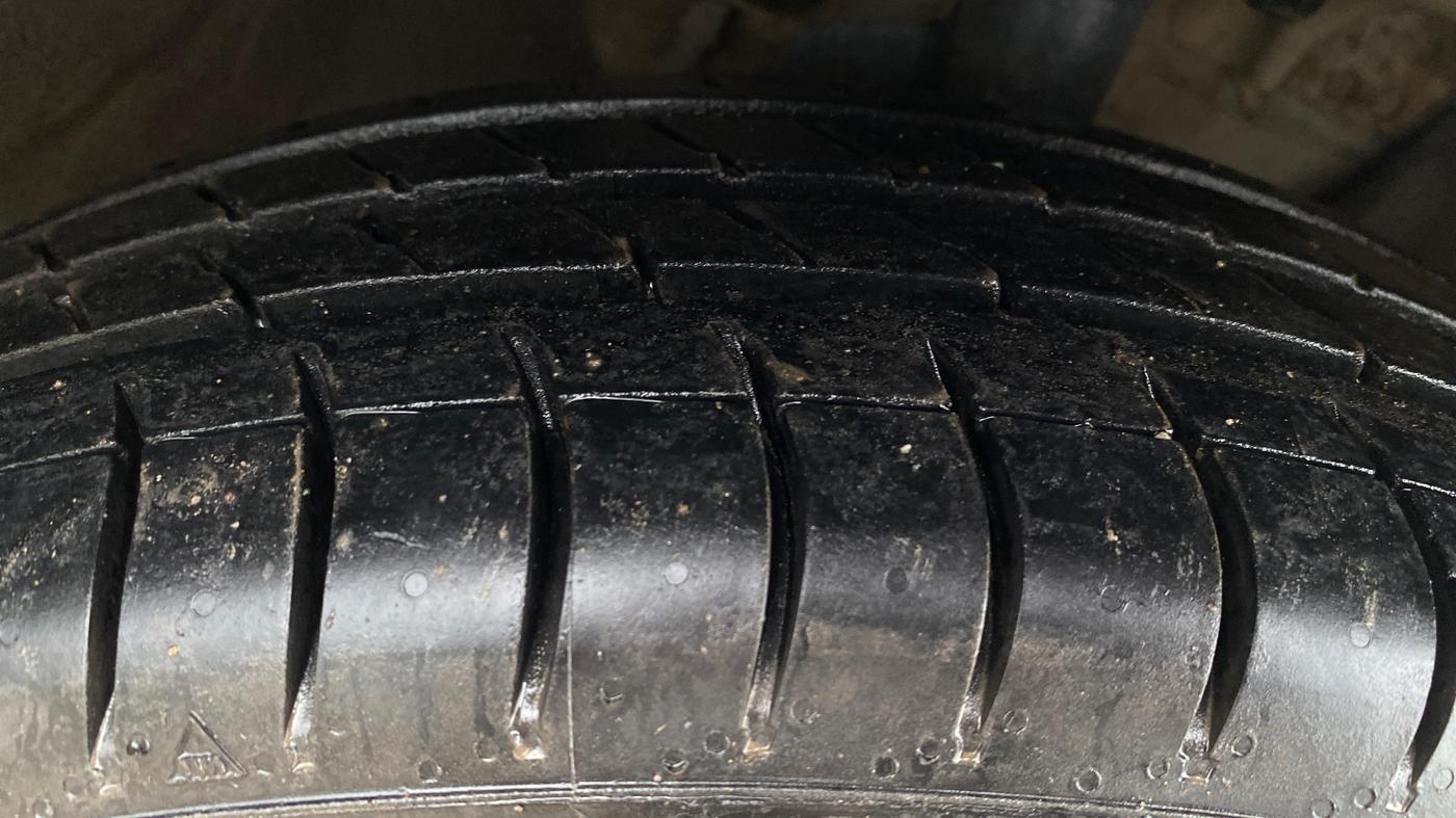 2016 Renault Pulse RXL PETROL, Petrol, Manual, 99,676 km, Right Front Tyre Tread