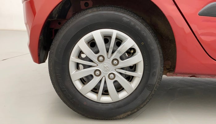 2013 Hyundai i10 MAGNA 1.2, Petrol, Manual, 43,965 km, Right Rear Wheel