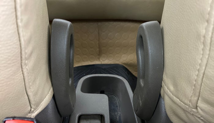 2016 Hyundai i10 SPORTZ 1.1 IRDE2, Petrol, Manual, 25,752 km, Driver Side Adjustment Panel