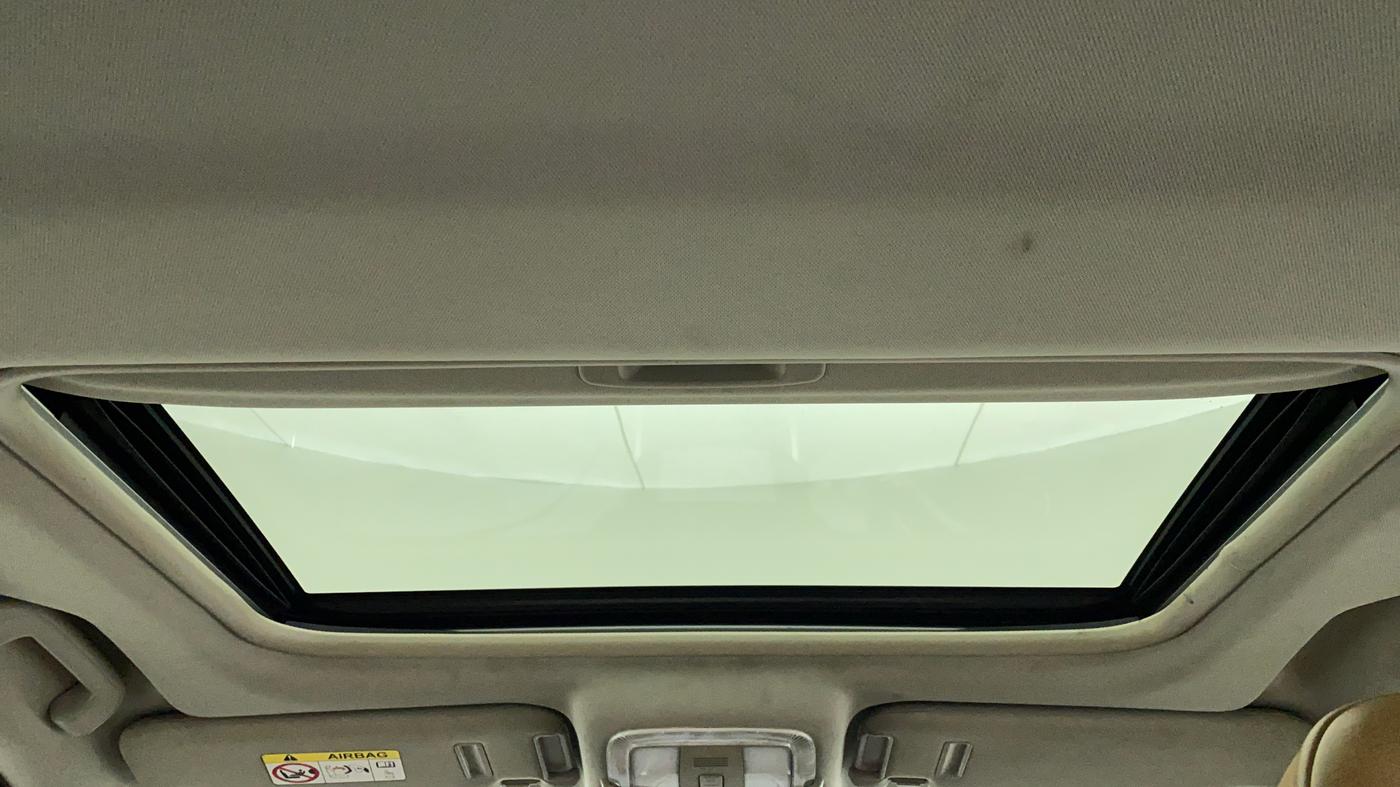2019 Mahindra XUV500 W11, Diesel, Manual, 64,672 km, Moonroof/ Sunroof