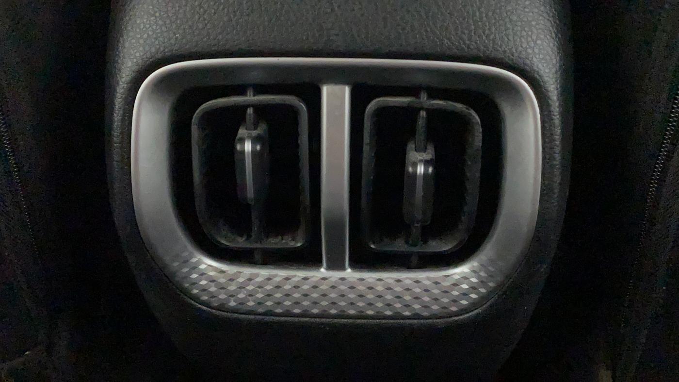 2021 KIA SONET HTK PLUS 1.5 AT, Diesel, Automatic, 85,480 km, Rear AC Vents