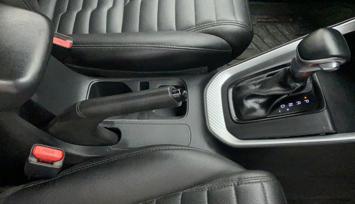 2021 KIA SONET HTK PLUS 1.5 AT, Diesel, Automatic, 85,480 km, Gear Lever