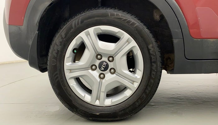 2021 KIA SONET HTK PLUS 1.5 AT, Diesel, Automatic, 85,480 km, Right Rear Wheel