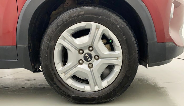 2021 KIA SONET HTK PLUS 1.5 AT, Diesel, Automatic, 85,480 km, Right Front Wheel