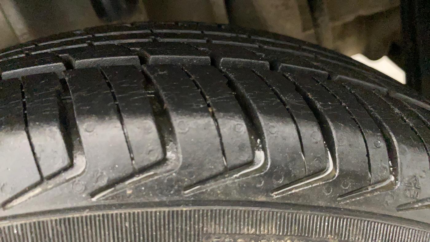 2019 Tata Tiago XE PETROL, Petrol, Manual, 23,034 km, Left Rear Tyre Tread