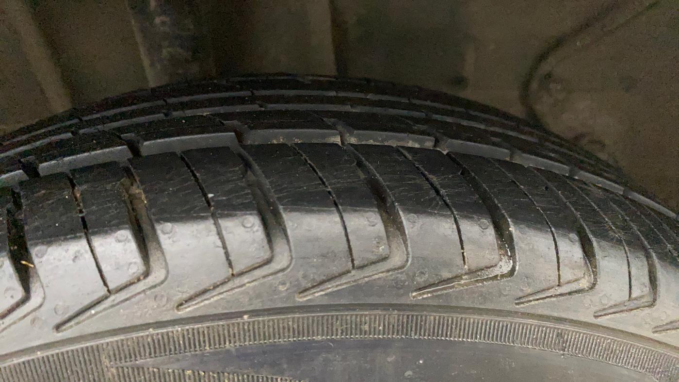 2019 Tata Tiago XE PETROL, Petrol, Manual, 23,034 km, Right Rear Tyre Tread