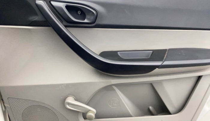 2019 Tata Tiago XE PETROL, Petrol, Manual, 23,026 km, Driver Side Door Panels Control