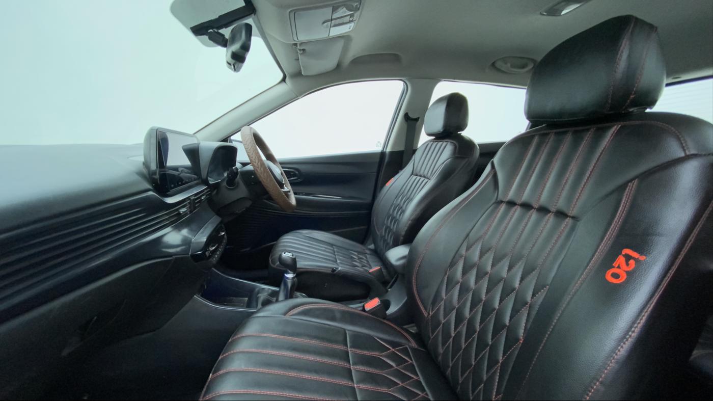 2021 Hyundai NEW I20 ASTA 1.2 MT, Petrol, Manual, 18,526 km, Right Side Front Door Cabin