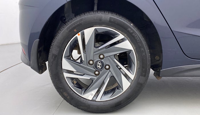 2021 Hyundai NEW I20 ASTA 1.2 MT, Petrol, Manual, 18,526 km, Right Rear Wheel