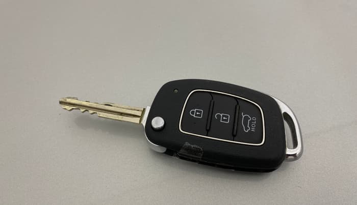 2018 Hyundai Elite i20 ASTA 1.2  CVT, Petrol, Automatic, 82,182 km, Key Close Up