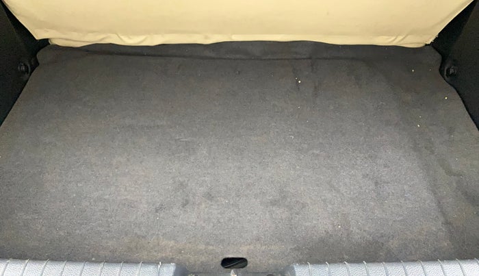 2018 Hyundai Elite i20 ASTA 1.2, Petrol, Manual, 67,406 km, Boot Inside