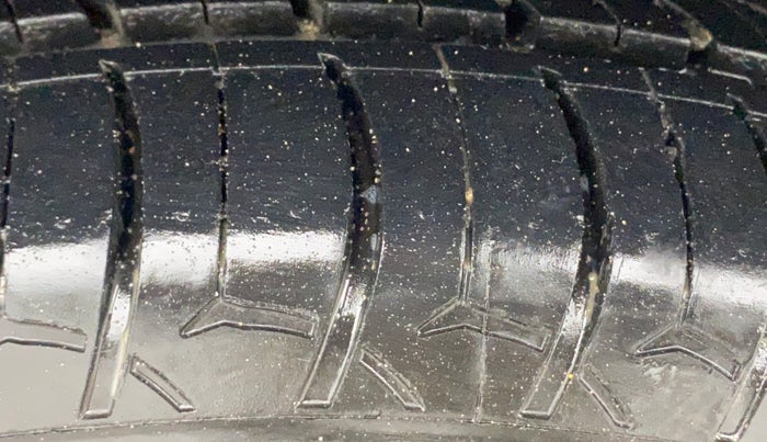 2018 Hyundai Elite i20 ASTA 1.2, Petrol, Manual, 67,406 km, Right Rear Tyre Tread