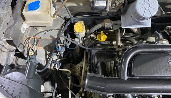 2017 Renault Kwid RXT 1.0 AMT, Petrol, Automatic, 53,753 km, Engine View - Right