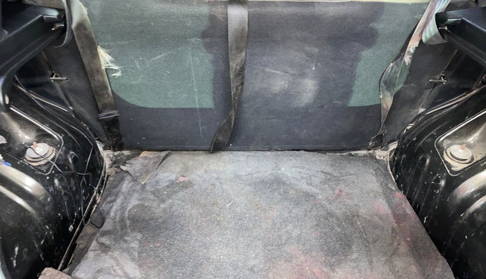 2017 Renault Kwid RXT 1.0 AMT, Petrol, Automatic, 53,753 km, Boot Inside