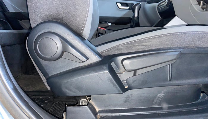 2020 Tata ALTROZ XZ PETROL, Petrol, Manual, 39,370 km, Driver Side Adjustment Panel