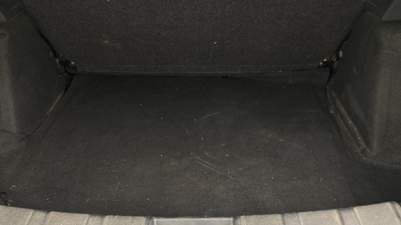 2018 Tata NEXON XE PETROL, Petrol, Manual, 55,585 km, Boot Inside