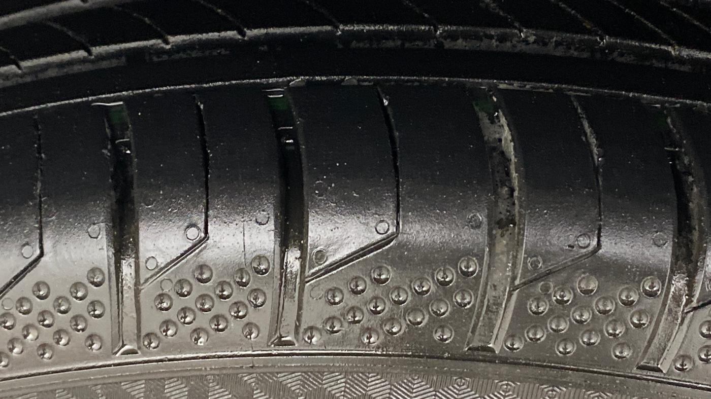 2018 Tata NEXON XE PETROL, Petrol, Manual, 55,585 km, Left Front Tyre Tread