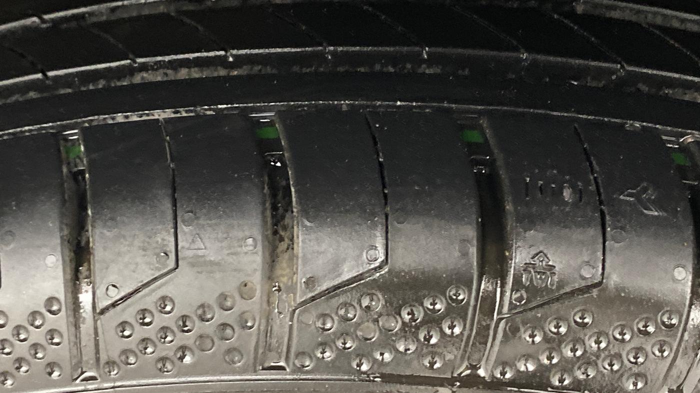 2018 Tata NEXON XE PETROL, Petrol, Manual, 55,585 km, Left Rear Tyre Tread