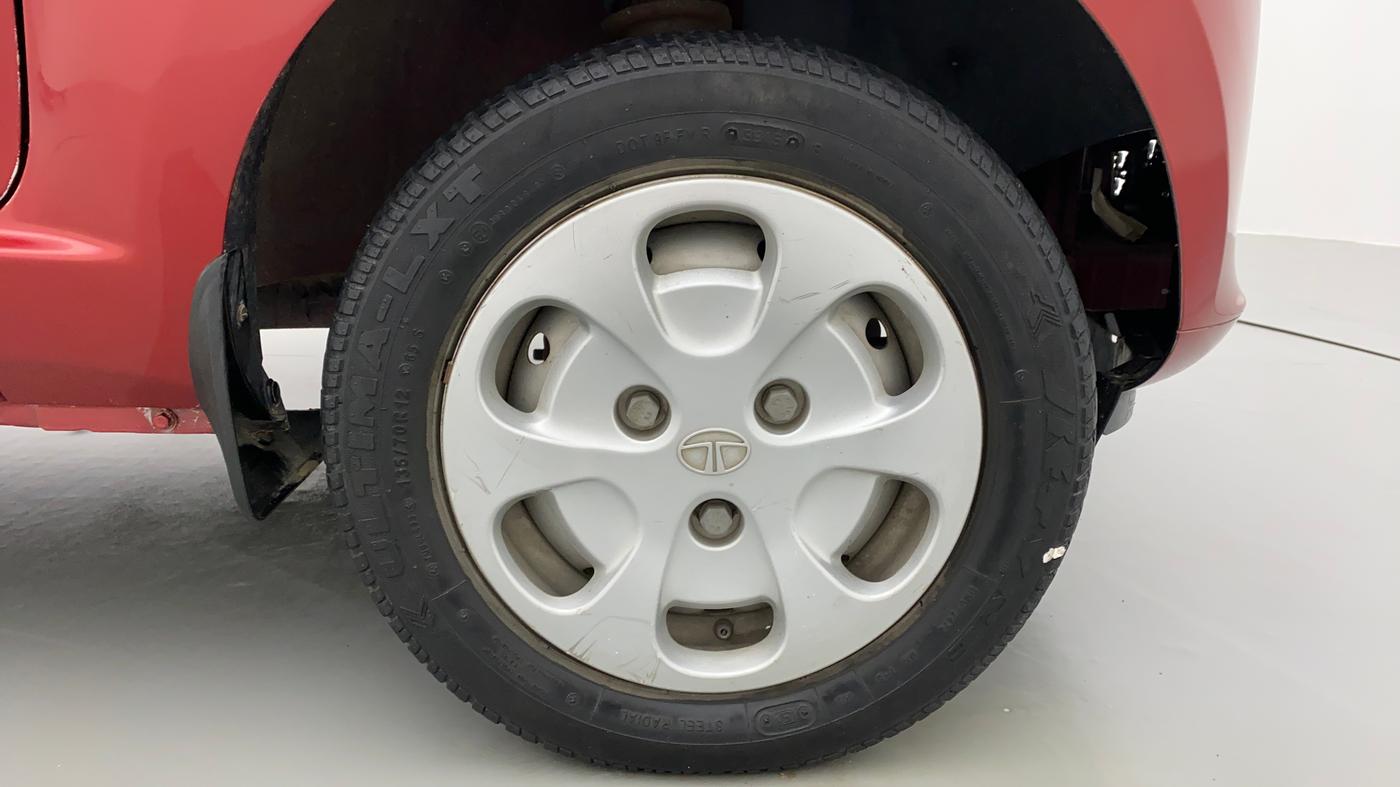 2015 Tata Nano TWIST XTA, Petrol, Automatic, 16,780 km, Right Front Wheel