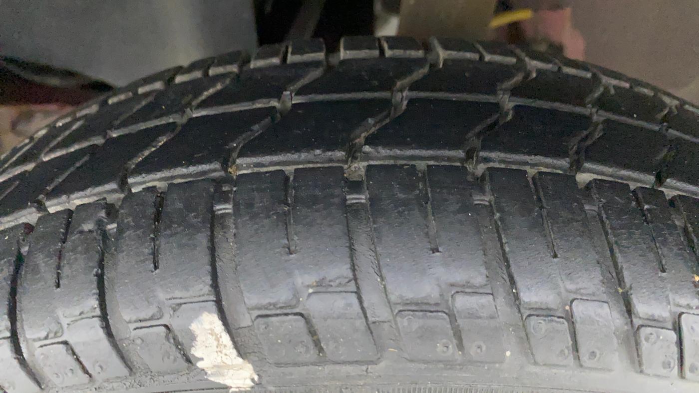 2015 Tata Nano TWIST XTA, Petrol, Automatic, 16,780 km, Left Front Tyre Tread