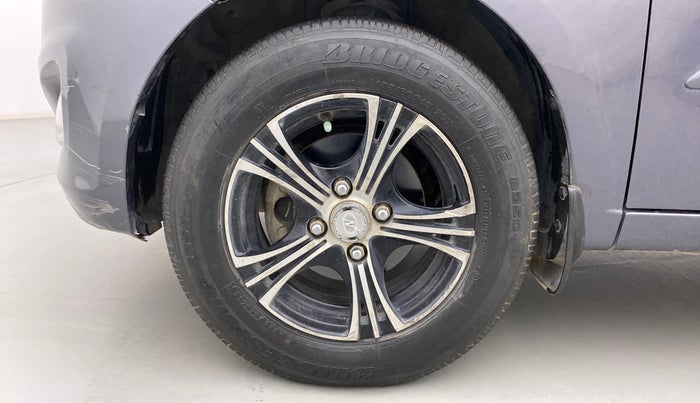 2013 Hyundai i10 ASTA 1.2 AT SUNROOF, Petrol, Automatic, 50,536 km, Left Front Wheel