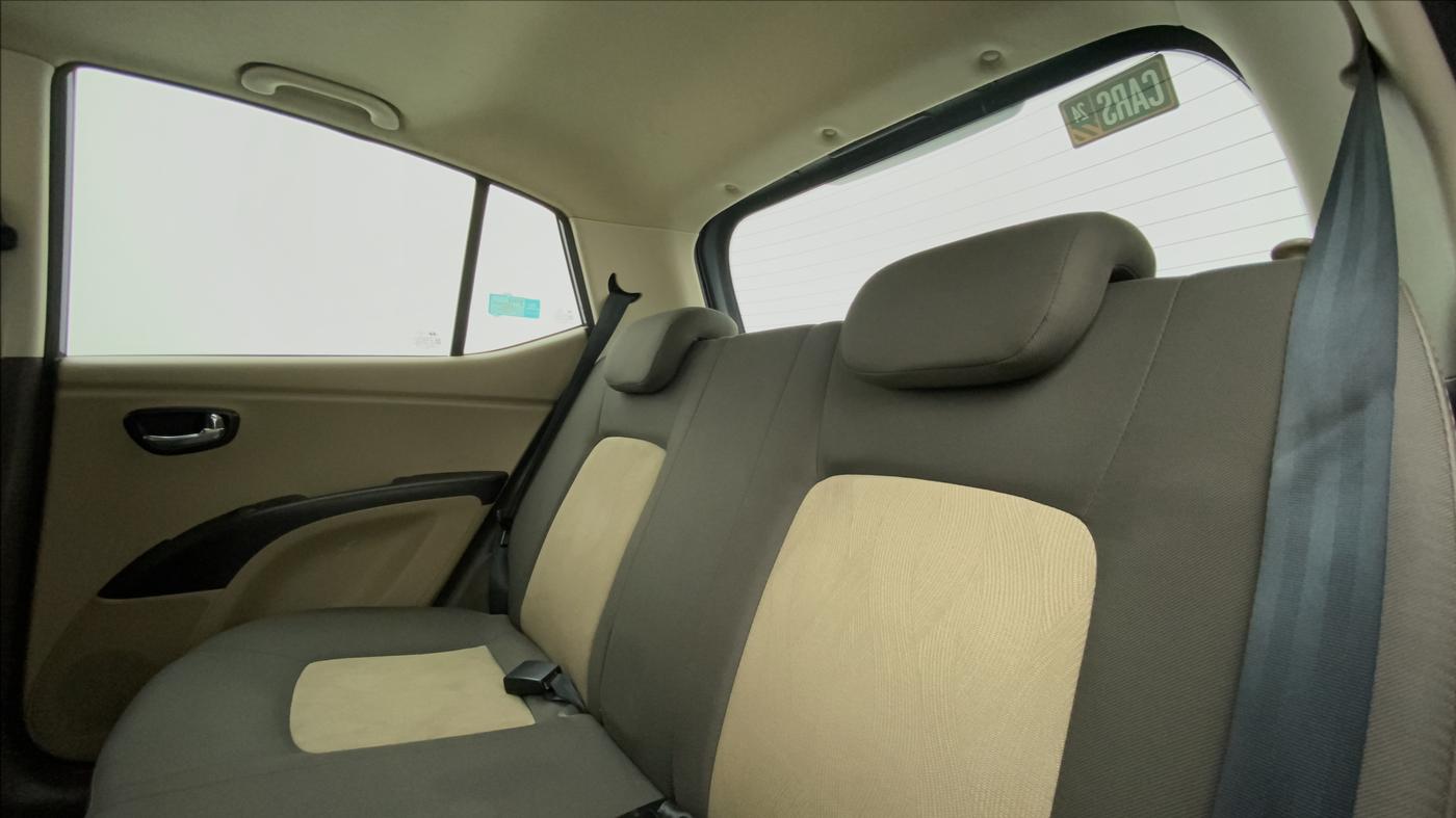 2013 Hyundai i10 ASTA 1.2 AT SUNROOF, Petrol, Automatic, 50,536 km, Right Side Rear Door Cabin