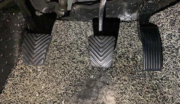 2022 Hyundai VENUE SX 1.2 PETROL, Petrol, Manual, 33,192 km, Pedals