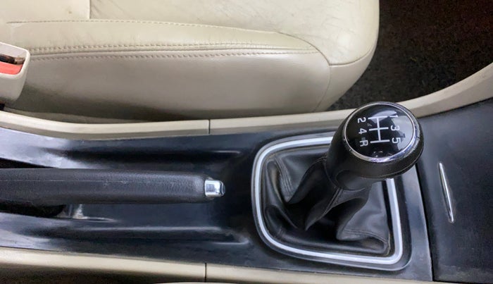2018 Maruti Ciaz ALPHA 1.5 SHVS PETROL, Petrol, Manual, 75,166 km, Gear Lever