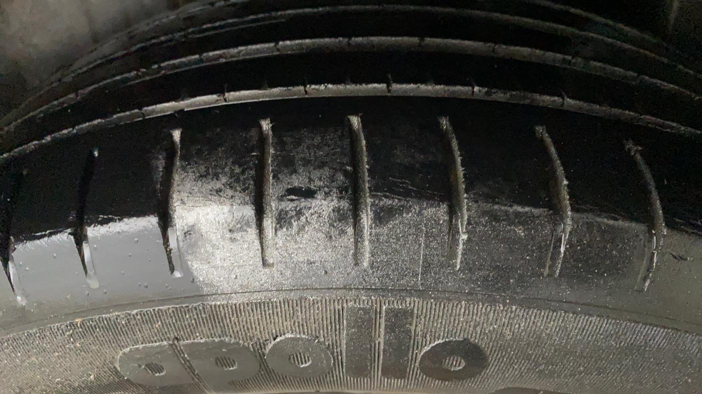 2018 Maruti Ciaz ALPHA 1.5 SHVS PETROL, Petrol, Manual, 75,166 km, Left Rear Tyre Tread