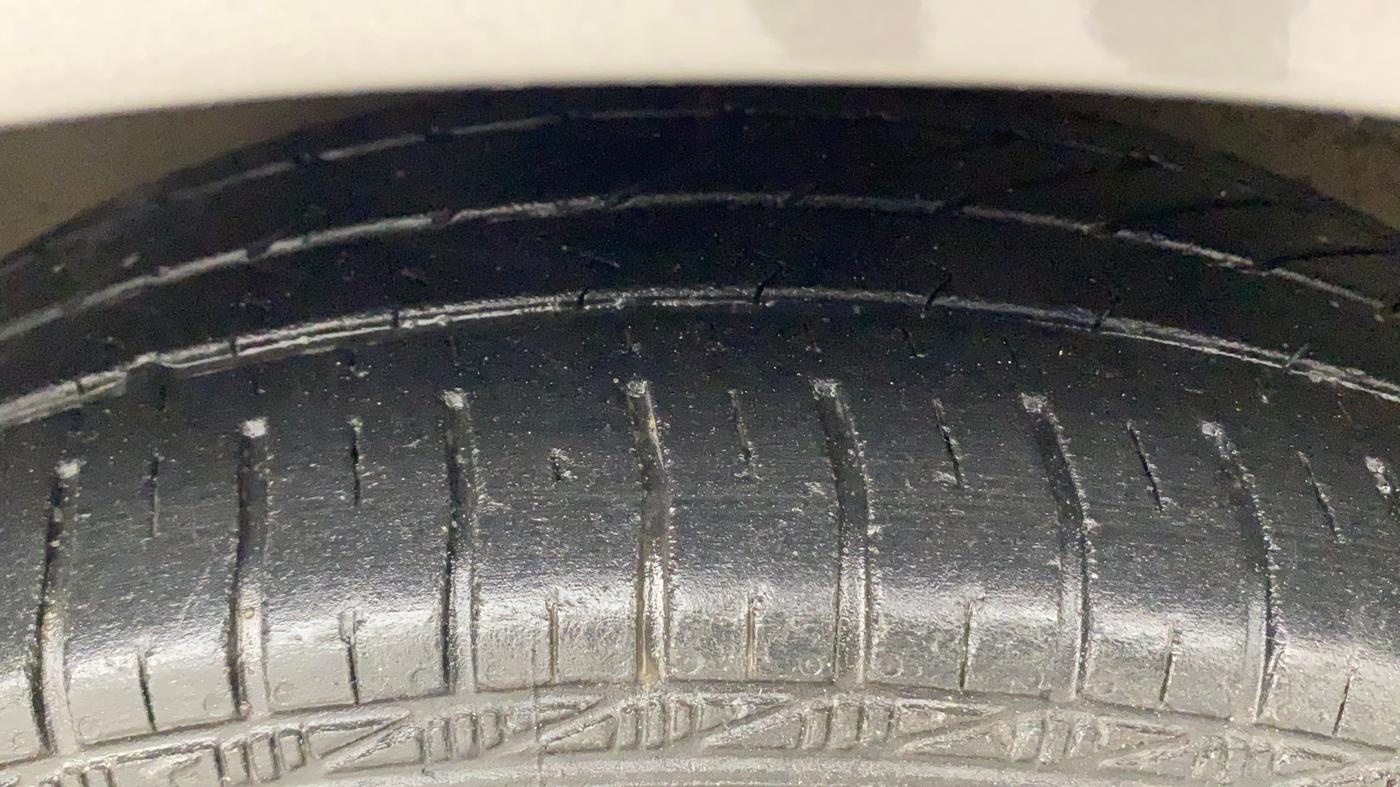 2017 Maruti Celerio ZXI AMT (O), Petrol, Automatic, 72,061 km, Right Front Tyre Tread