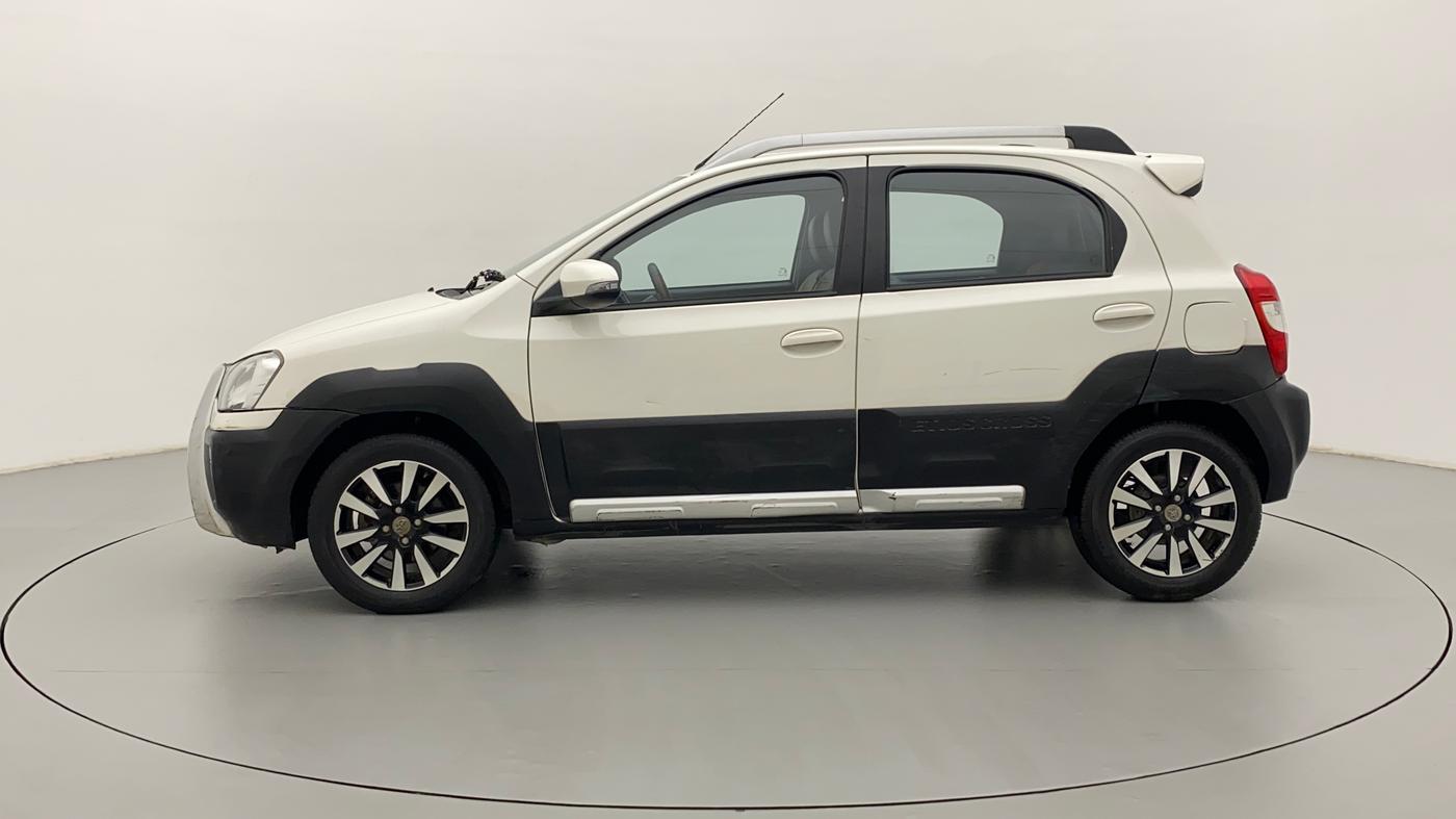 2015 Toyota Etios G, Petrol, Manual, 63,852 km, Left Side
