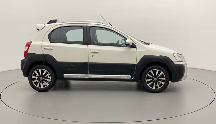 2015 Toyota Etios G, Petrol, Manual, 63,852 km, Right Side View