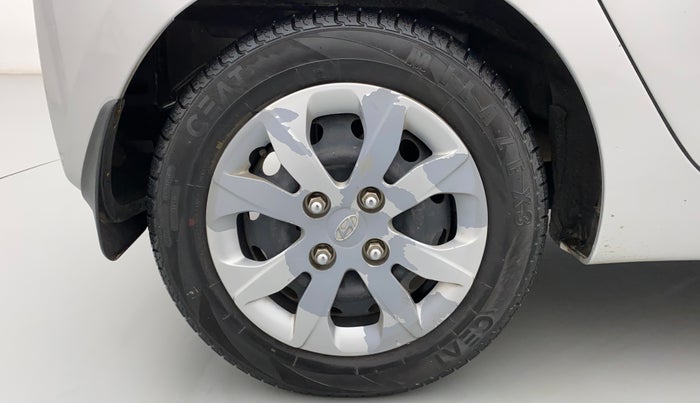 2017 Hyundai Eon MAGNA +, Petrol, Manual, 65,449 km, Right Rear Wheel