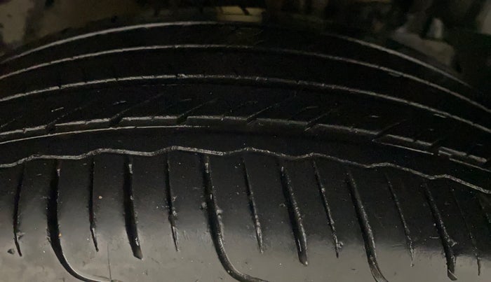 2023 Tata NEXON PURE 1.2 PETROL, Petrol, Manual, 35,232 km, Right Front Tyre Tread