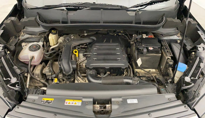 2023 Skoda KUSHAQ STYLE 1.0L TSI MT, Petrol, Manual, 15,595 km, Engine View