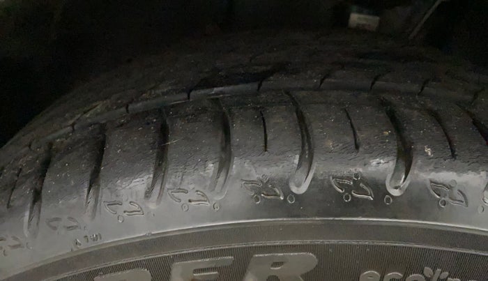 2023 Skoda KUSHAQ STYLE 1.0L TSI MT, Petrol, Manual, 15,595 km, Left Front Tyre Tread