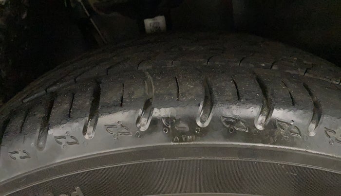 2023 Skoda KUSHAQ STYLE 1.0L TSI MT, Petrol, Manual, 15,595 km, Right Front Tyre Tread