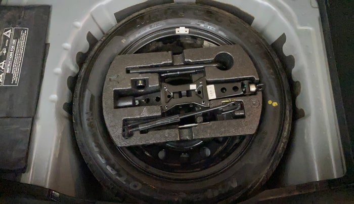 2023 Skoda KUSHAQ STYLE 1.0L TSI MT, Petrol, Manual, 15,595 km, Spare Tyre