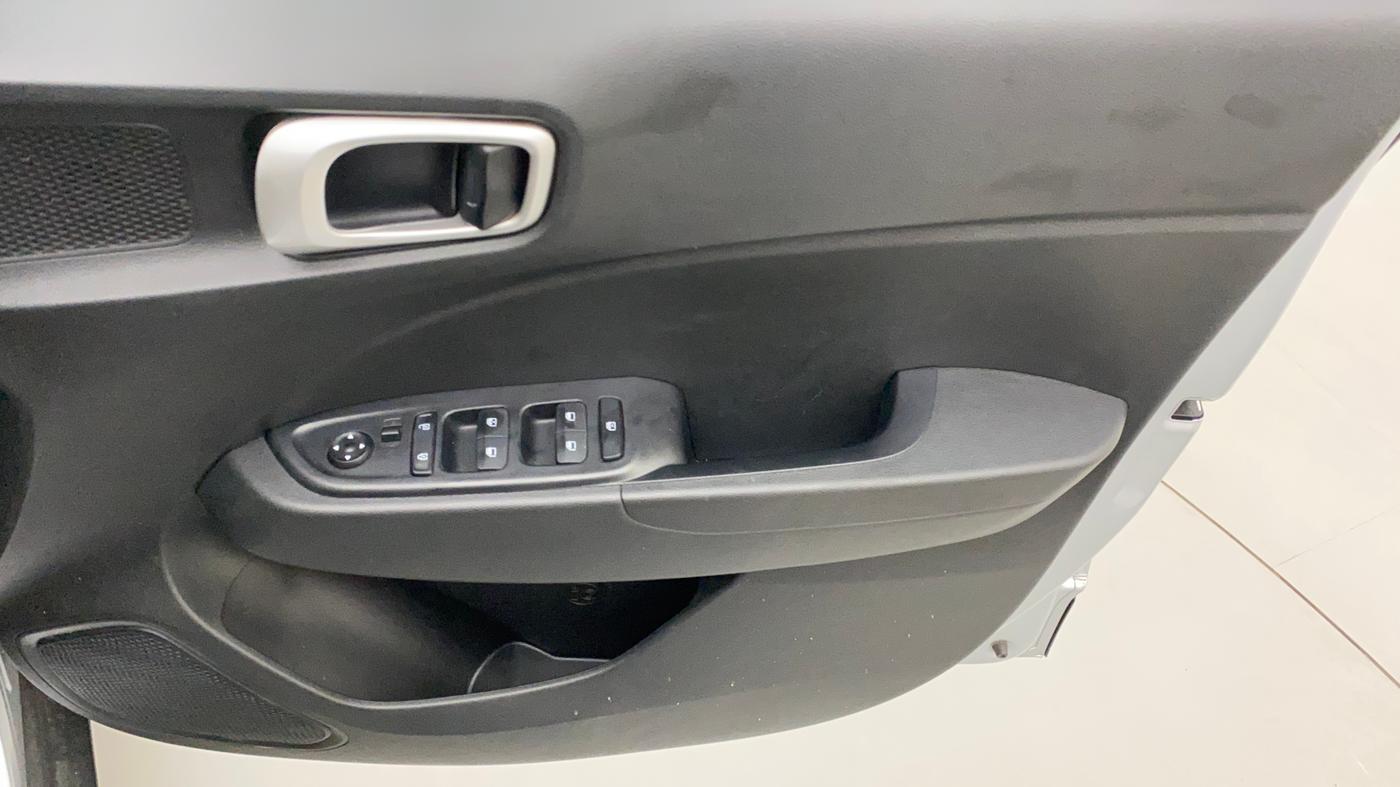 2022 Hyundai VENUE S 1.2, Petrol, Manual, 9,802 km, Driver Side Door Panels Control