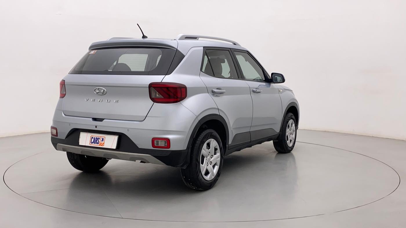 2022 Hyundai VENUE S 1.2, Petrol, Manual, 9,802 km, Right Back Diagonal