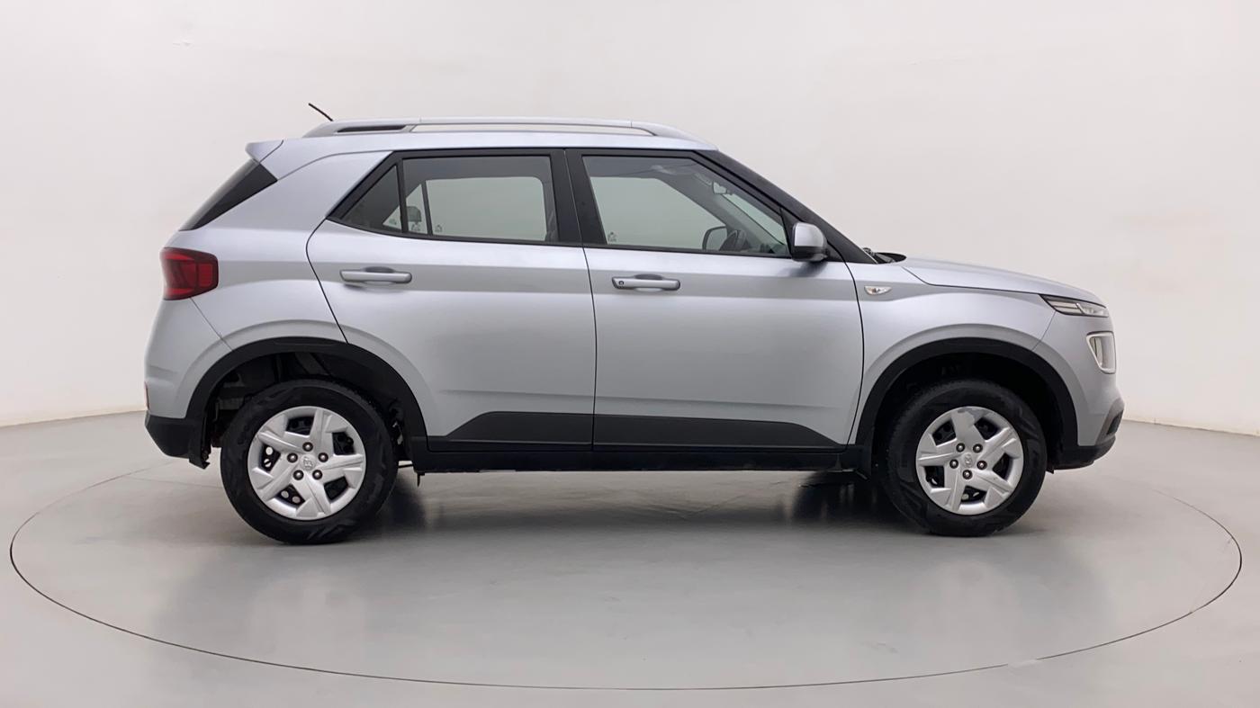 2022 Hyundai VENUE S 1.2, Petrol, Manual, 9,802 km, Right Side View