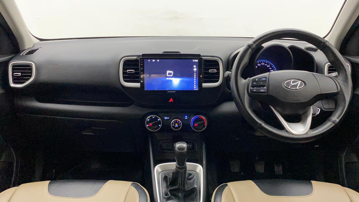 2022 Hyundai VENUE S 1.2, Petrol, Manual, 9,802 km, Dashboard