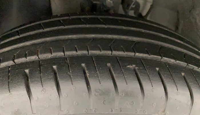 2022 Hyundai VENUE S 1.2, Petrol, Manual, 9,802 km, Left Front Tyre Tread