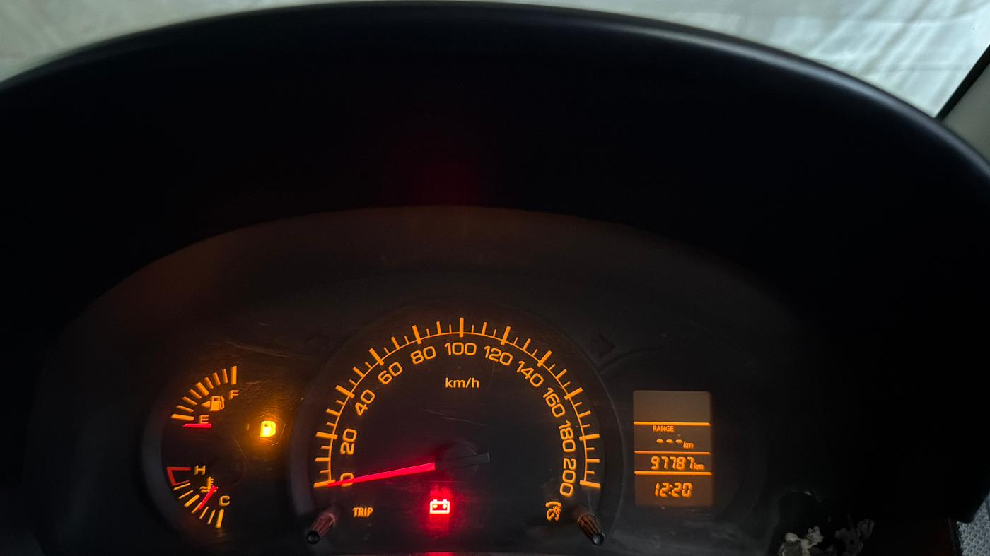2015 Maruti Swift LXI (O), Petrol, Manual, 97,778 km, Odometer Image