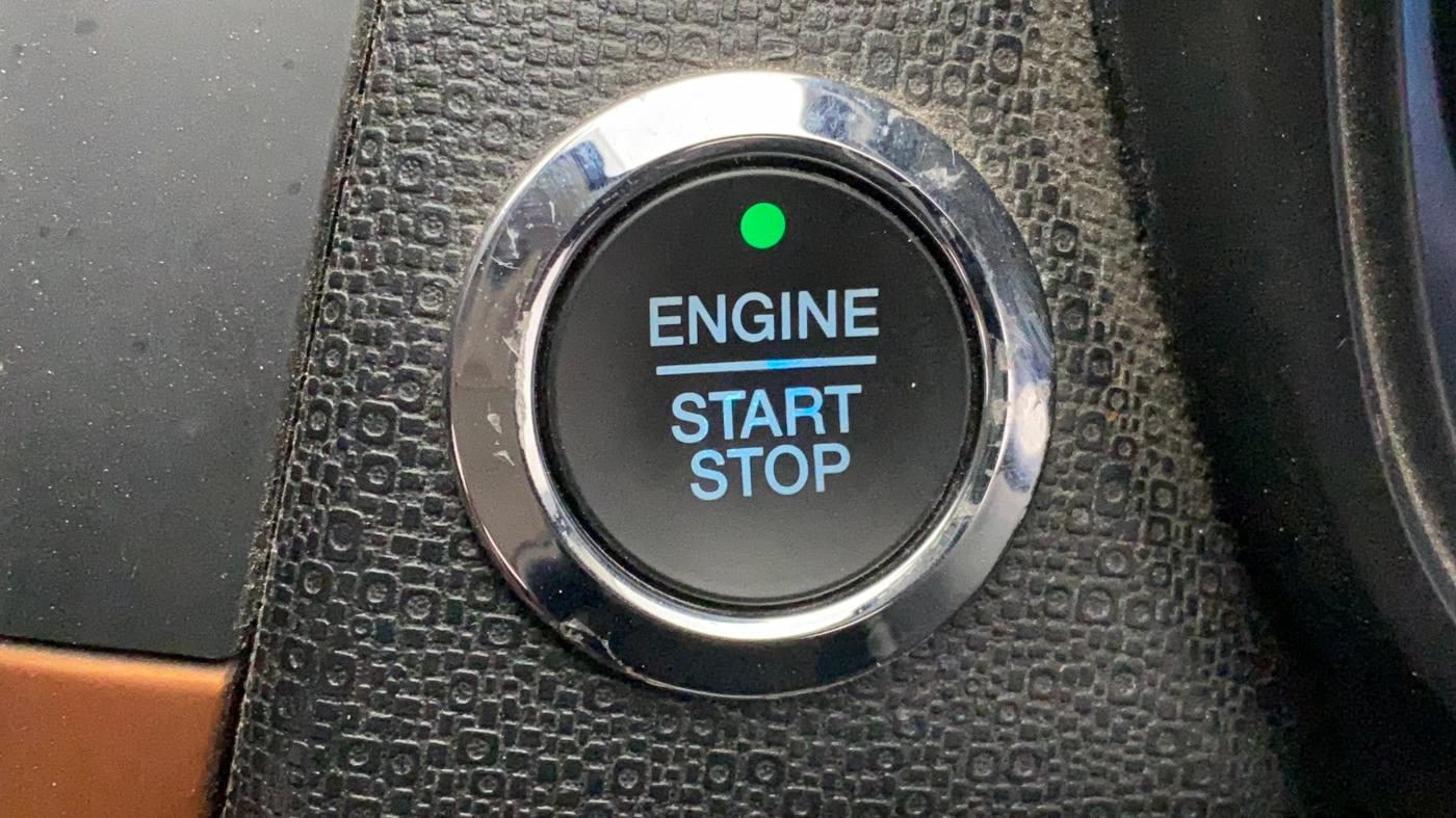 2020 Ford Ecosport TITANIUM 1.5 SPORTS(SUNROOF) PETROL, Petrol, Manual, 31,634 km, Keyless Start/ Stop Button