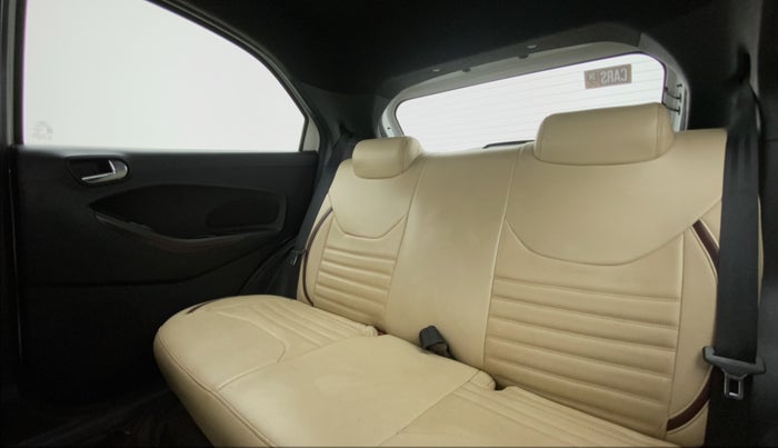 2018 Ford FREESTYLE TITANIUM PLUS 1.5 DIESEL, Diesel, Manual, 98,952 km, Right Side Rear Door Cabin